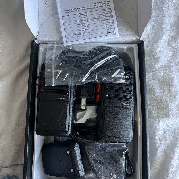 Baofeng Portable 2 Way radio - Picture 2 of 2